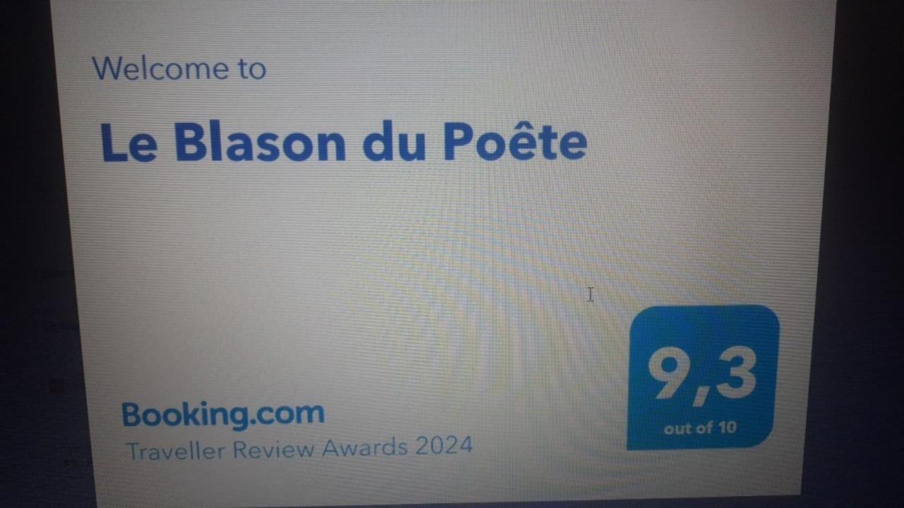 Le Blason Du Poete Mayet Kültér fotó